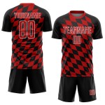 Uniforme de fútbol sublimado negro con estampado de rombos, camiseta roja y blanca personalizada