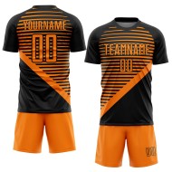 Camiseta de fútbol personalizada con rayas naranjas y sublimación negra