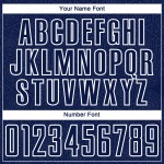 Camiseta de fútbol personalizada con diseño geométrico de sublimación en color azul marino y blanco.